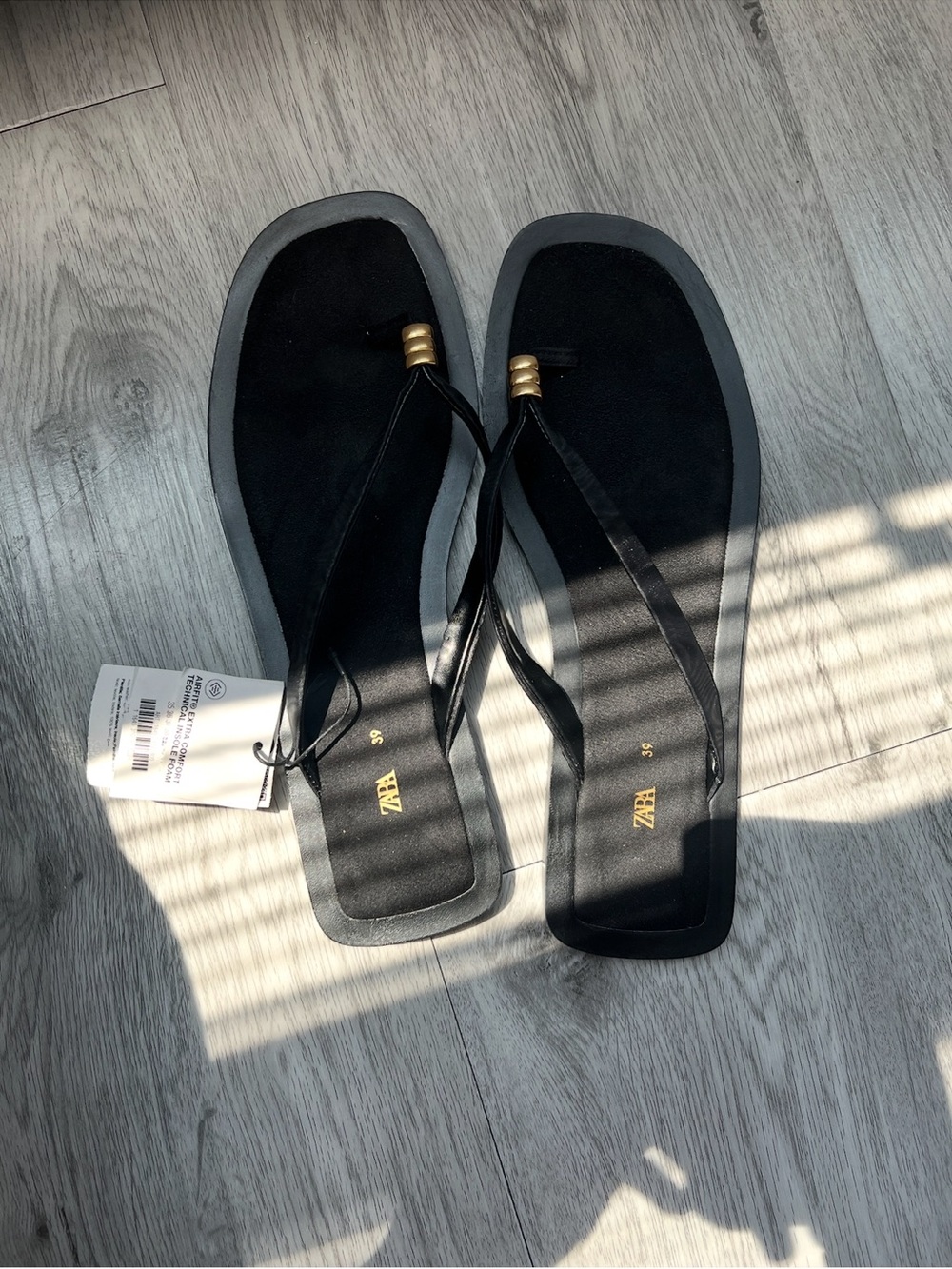 Zara Black Thong Sandals with Gold Bead Detail size 39 (8)